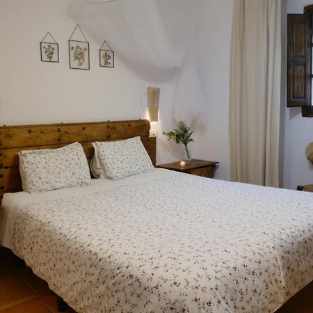 Cortijo La Gineta Casa de hóspedes Alcalá la Real Exterior foto